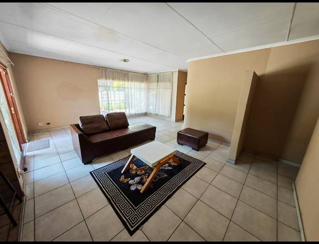 4 BEDROOM HOUSE FOR SALE IN VANDERBIJLPARK SE 6